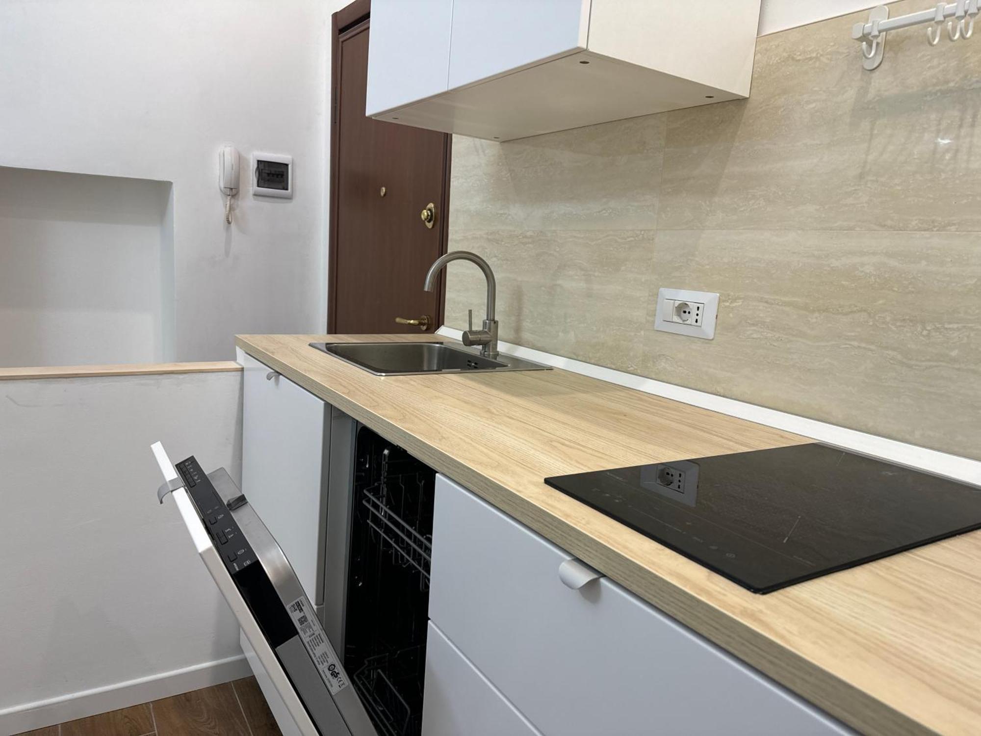 Apartmán Rifugio Di Milano - Centrale- M1 Pasteur Exteriér fotografie